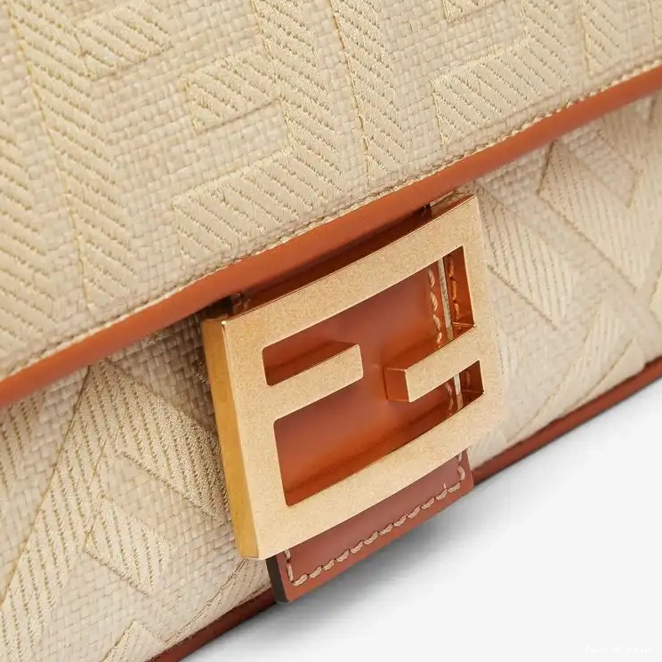Vintage HOT Straw Fendi Motif Beige Baguette Bag Medium FF In 0522